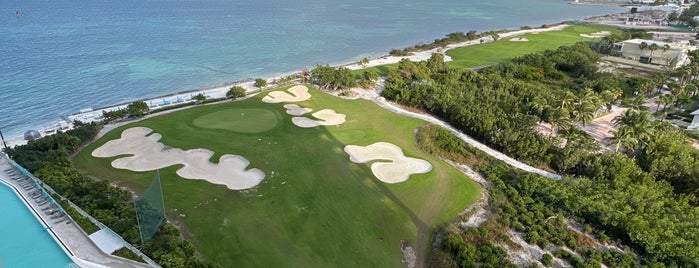 Puerto Cancún Golf Club is one of BUCKET LIST.