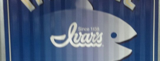 Ivar's Seafood Bar is one of Carrie 님이 좋아한 장소.