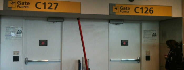 Gate C126 is one of Lugares favoritos de Juanma.