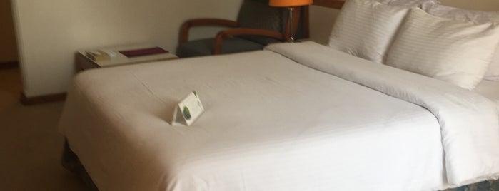 Homa Hotel | هتل هما is one of Erkanさんのお気に入りスポット.