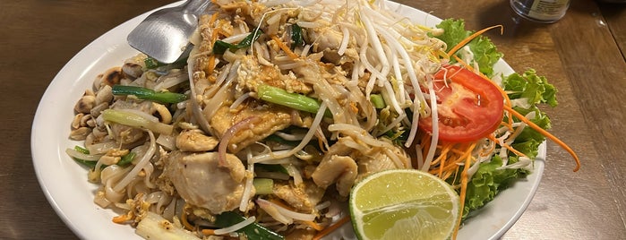 Thai Food is one of Restaurantes.