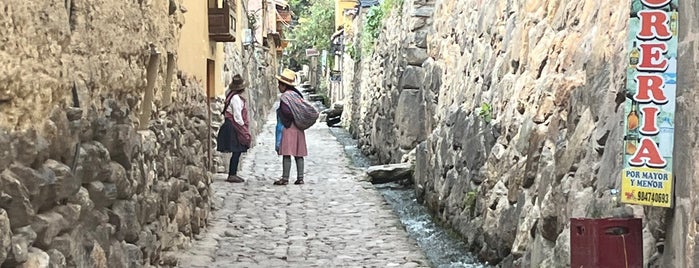 Ollantaytambo is one of Cusco y El Valle sagrado de los Incas.