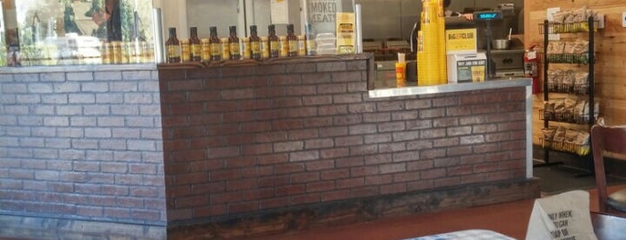 Dickey's Barbecue Pit is one of Tyler 님이 좋아한 장소.