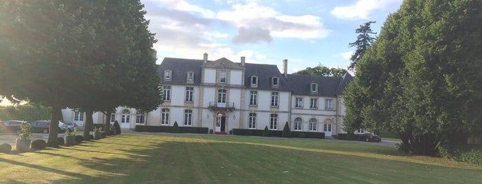 Chateau   de  sully is one of Tempat yang Disukai Anthony.