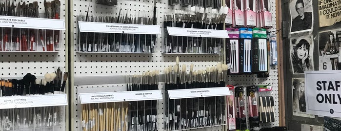 Gwartzman's Art Supplies is one of Places - Misc.