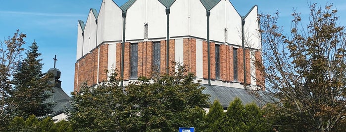 Parafia Rzymskokatolicka bł. Radzyma Gaudentego is one of Modernist Polish Churches.