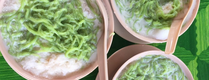 Cendol Pulut Lempor is one of worth mention.