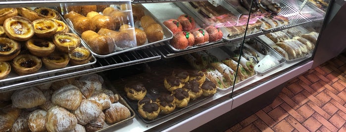 Riviera Bakery Ltd. is one of Best of BlogTO Food Pt. 2.