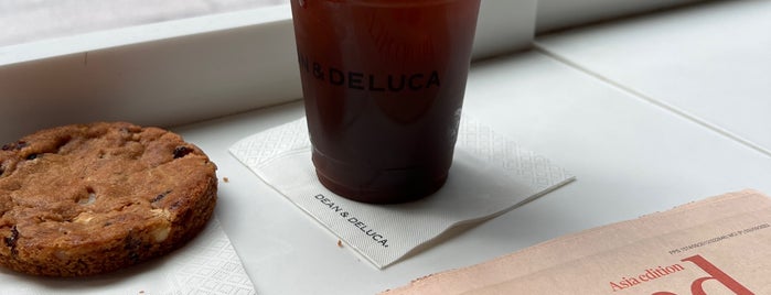 Dean & DeLuca is one of cafe and dessert.