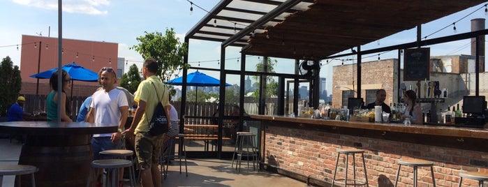 Berry Park is one of BKN Bars - Outdoor Bars.