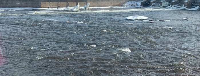 Fratellos Waterfront Restaurant is one of Appleton, WI.