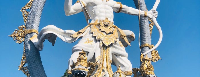 Patung Arjuna is one of Lugares favoritos de Ibu Widi.