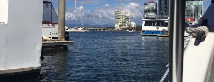 Fisherman's Wharf Tavern is one of Gold Coast.