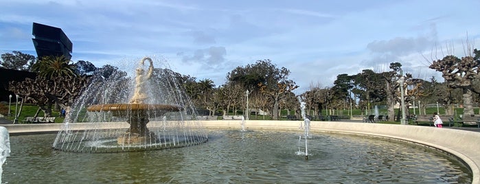 Rideout Fountain is one of Lugares favoritos de martín.