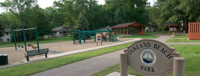 Oakland Private Beach is one of Prior Lake Parks.