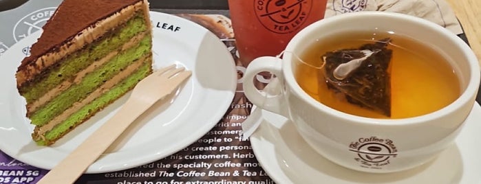 The Coffee Bean & Tea Leaf is one of Singapore trip with @kirikiribot ^w^.