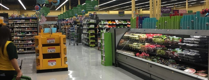 Walmart Neighborhood Market is one of Tempat yang Disukai Brad.
