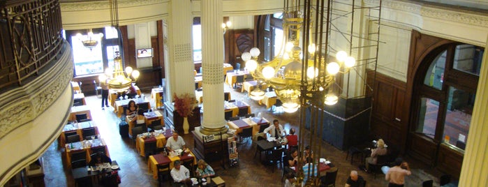 Café Retiro is one of Los 73 Bares Notables de BSAS.