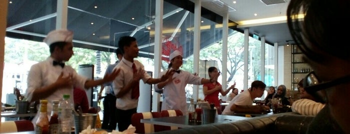 Johnny Rockets is one of Gurney Paragon.