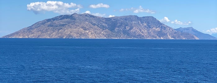 Αυλώνια is one of Chios.