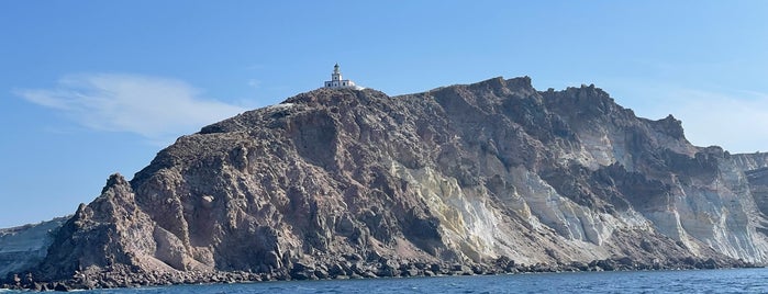 Lighthouse of Akrotiri is one of greek cruise 2023.
