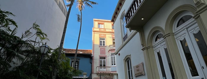 Casa Das Palmeiras is one of Azores.