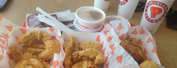 Popeyes Louisiana Kitchen is one of Donde ir a comer.