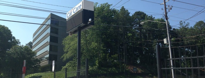 Atlanta Car Care is one of สถานที่ที่ Chester ถูกใจ.