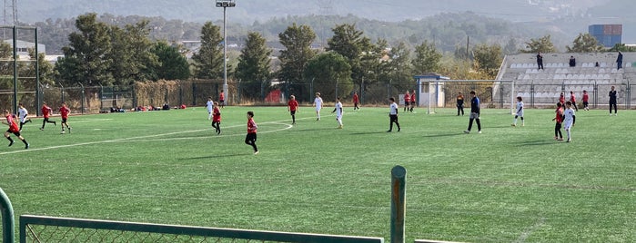 Pınarbaşı Futbol Sahası is one of Stadlar.