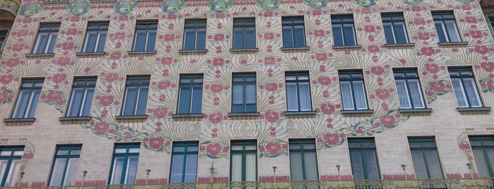 Otto Wagner Majolikahaus is one of Viyana expected.