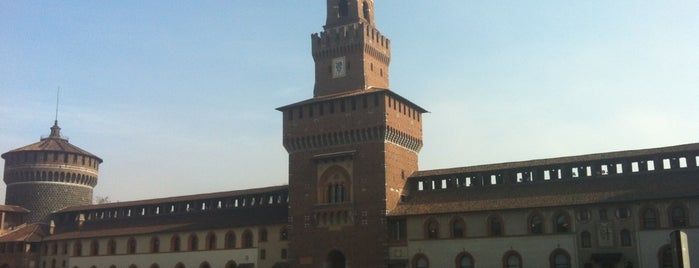 Castillo Sforzesco is one of Milano Essentials.