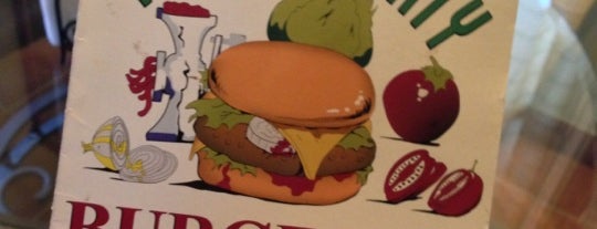Fresh and Meaty Burgers is one of Dee'nin Beğendiği Mekanlar.