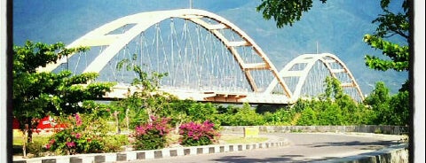 Jembatan Palu IV is one of Outdoors PALU Sulawesi Tengah.