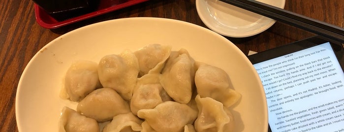 Oh! Dumplings is one of Jean-Sébastienさんのお気に入りスポット.