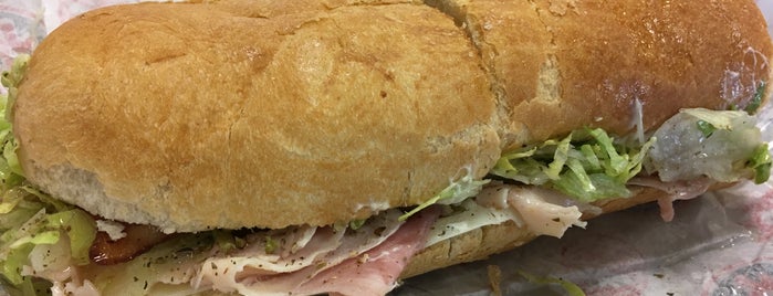 Jersey Mike's Subs is one of Dave : понравившиеся места.