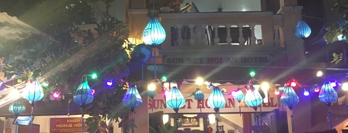 An Hoi Hotel is one of Viet Hotels.