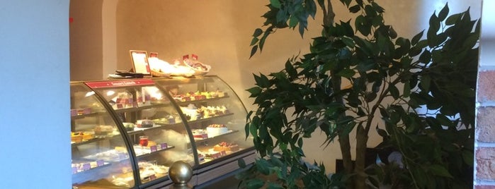 British Bakery is one of Posti che sono piaciuti a Kolya.