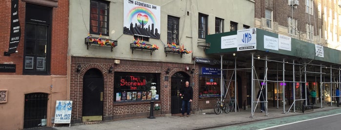 Stonewall Inn is one of Tempat yang Disukai David.