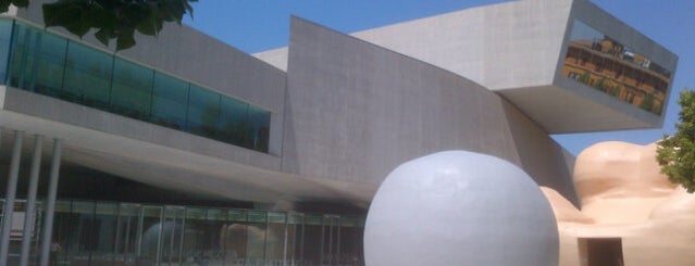 MAXXI Museo Nazionale delle Arti del XXI Secolo is one of my favorite art museums.
