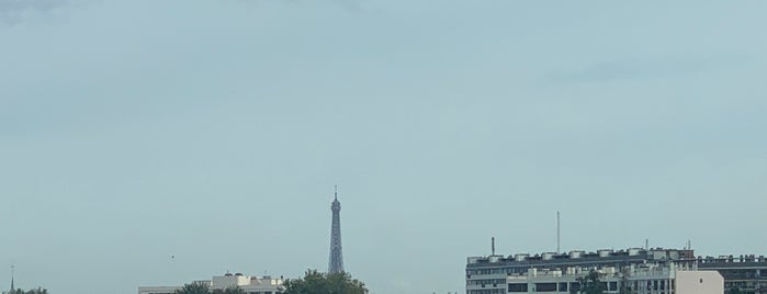 Le Petit Jean Bouin is one of Business Lunch in Paris.