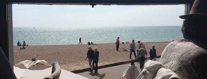 Riddle & Finns II on Beachfront is one of Foodilicious Brighton.