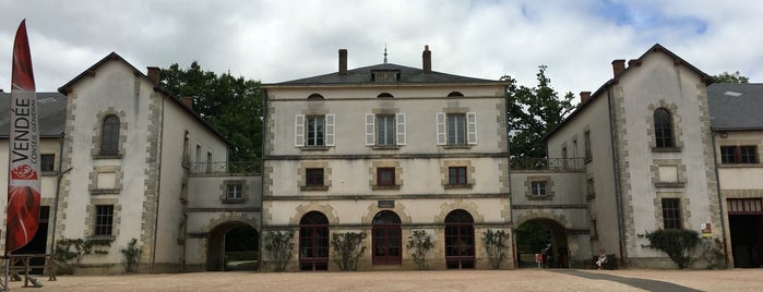 Haras de Vendée is one of La Roche-sur-Yon.