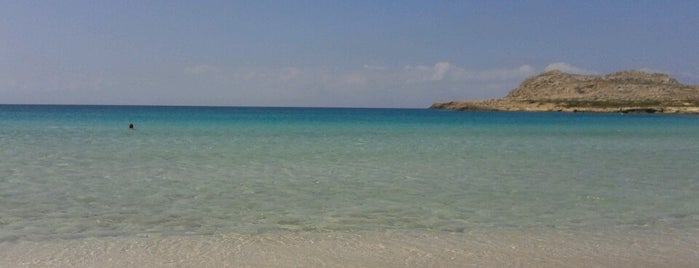 Diakoftis is one of Karpathos beaches.