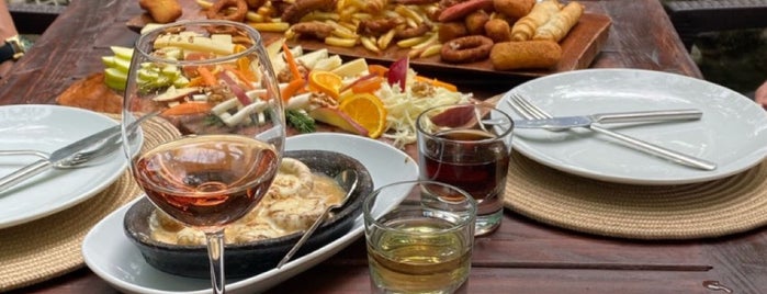 Şehr-i Ayaz Restaurant is one of izmir.