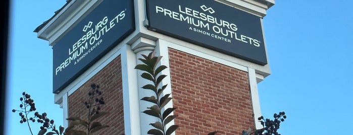 Leesburg Premium Outlets is one of Tempat yang Disimpan Queen.