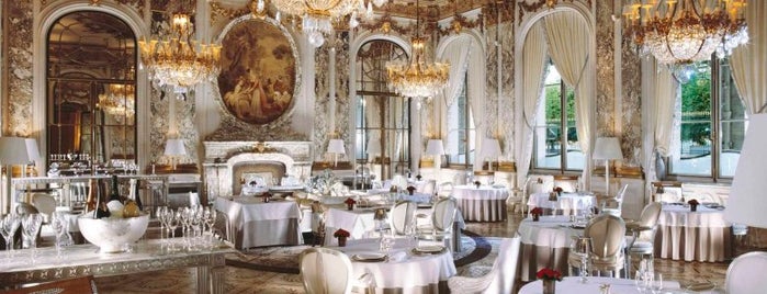Hôtel Le Meurice is one of Hotels where celebs have lived.