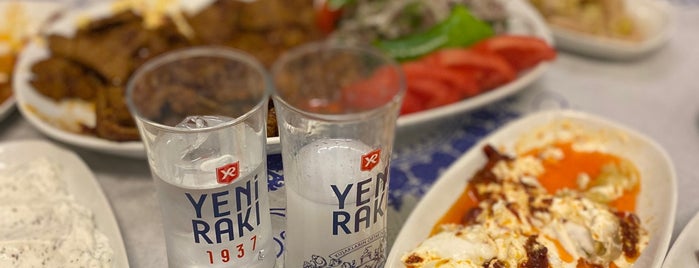 Deniz Restaurant is one of İLK PAZARTESİ.