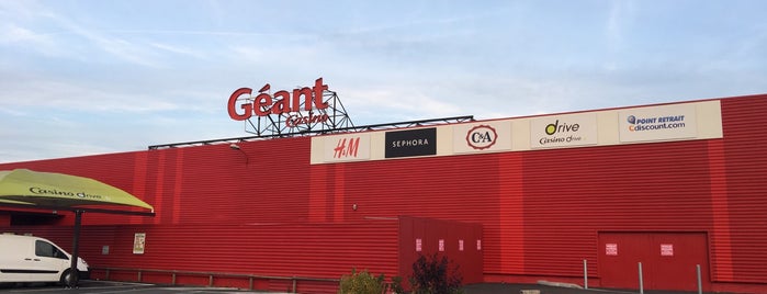 Géant Casino is one of Poitiers.