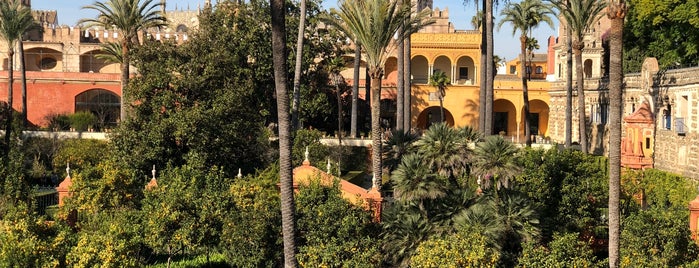 Real Alcázar de Sevilla is one of Jason : понравившиеся места.