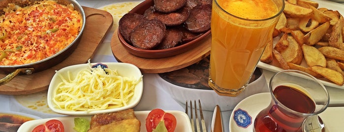Alaçatı Muhallebicisi is one of Kahvaltı.